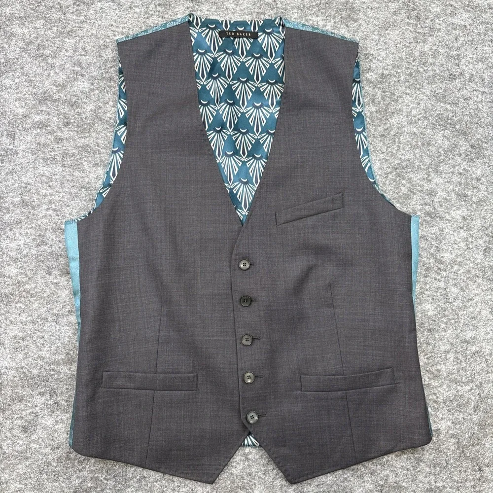 Ted Baker London waistcoat suit vest men's 38R gray wool modern fit dapper Italy